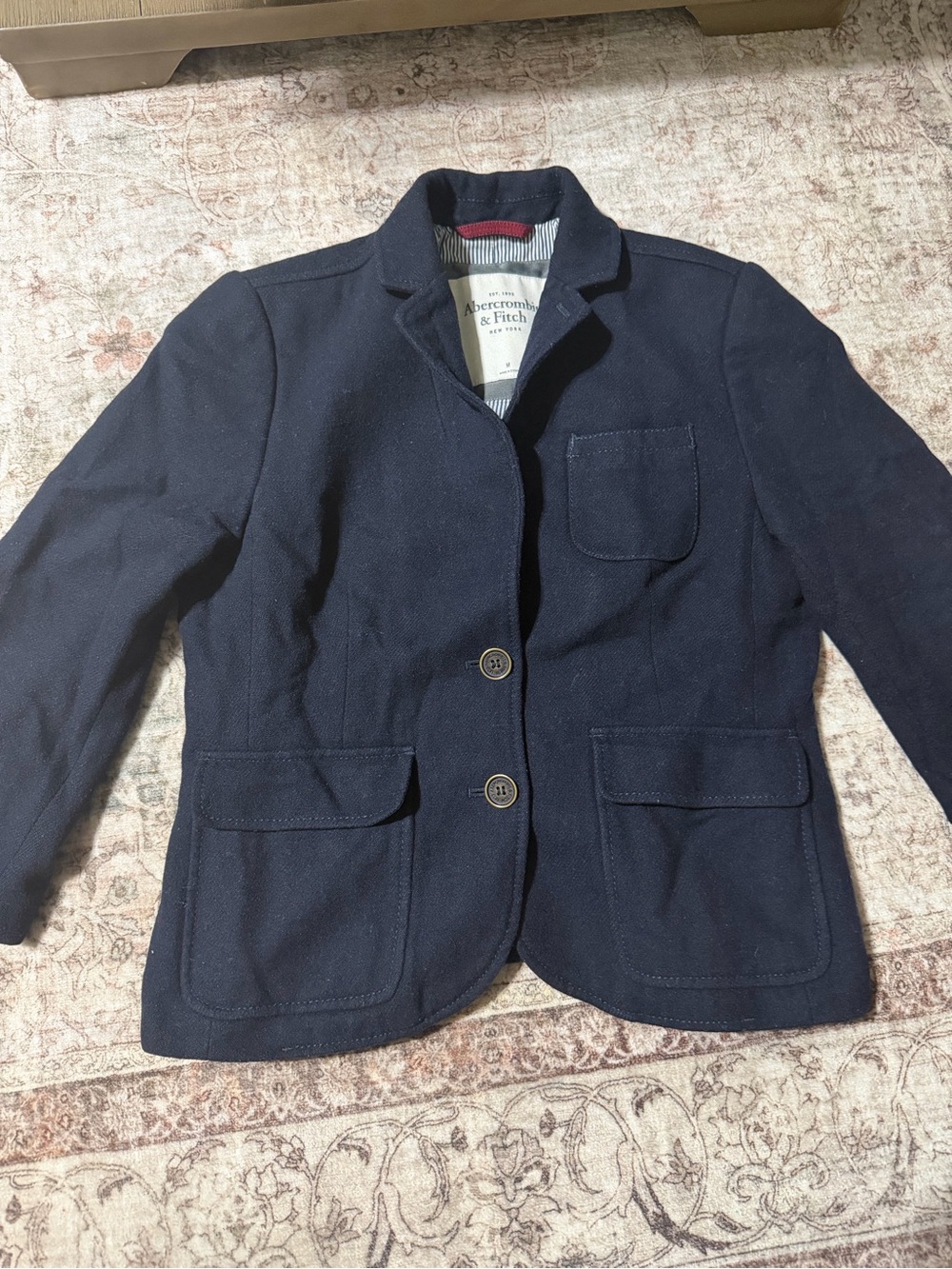 Abercrombie & Fitch Classic Navy Tailored Blazer – Dark Academia Preppy Style